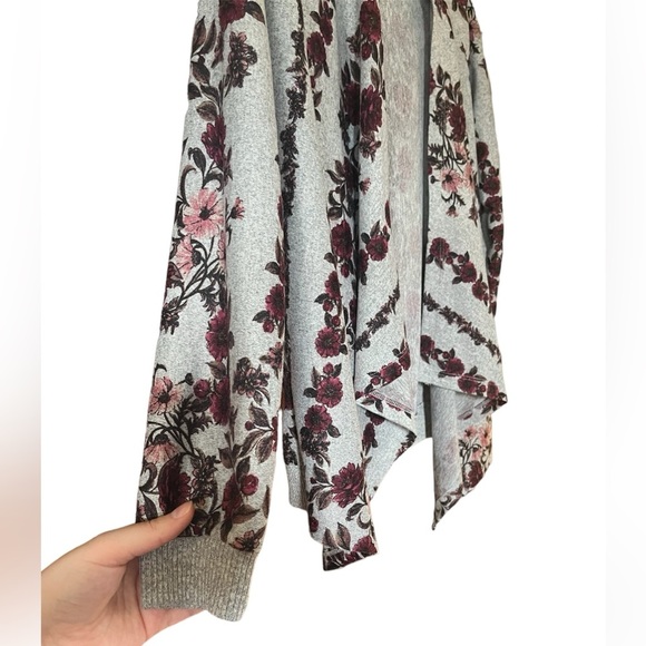 🤎3/$10 Floral Open Knit Hooded Cardigan Size Medium - Picture 8 of 13
